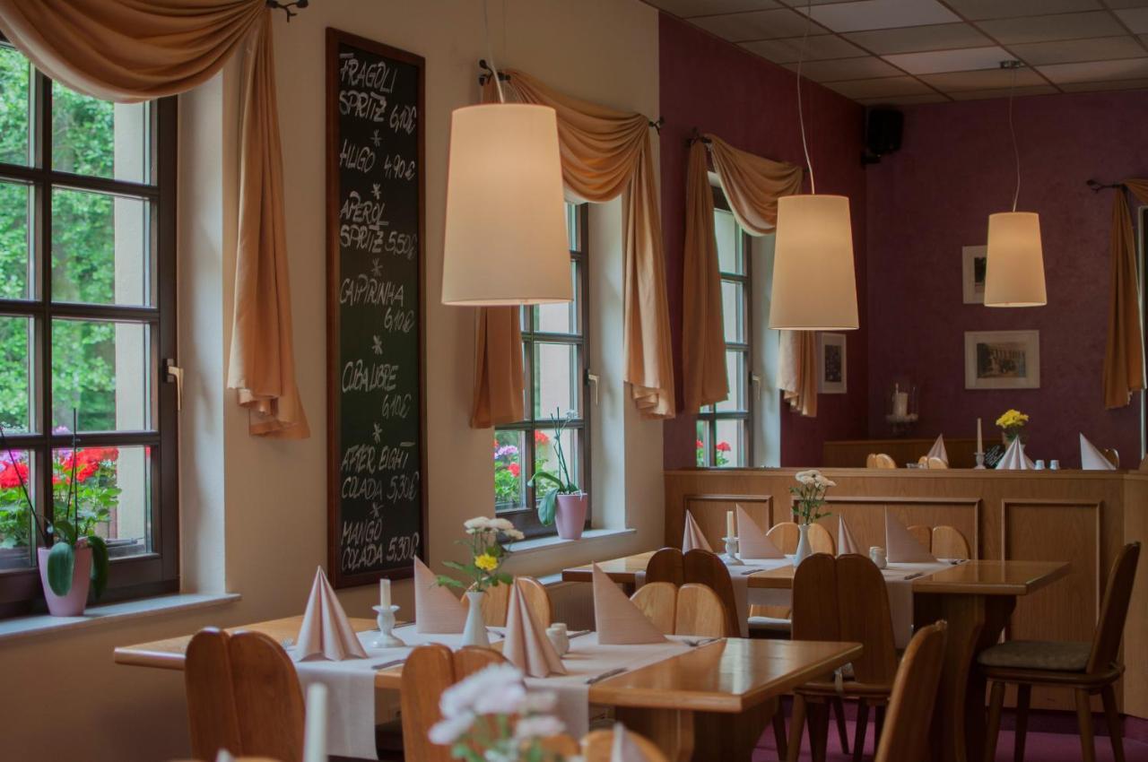 Hotel Waldfrieden Waldheim Zewnętrze zdjęcie